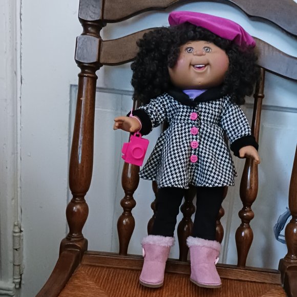 Hello and Welcome to my corner of Poshmark! - Picture 3 of 13